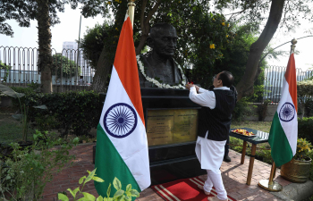 Minister of Health while offering floral tribute to the Mahatma Gandhi